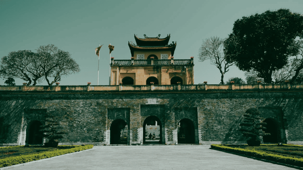 The Imperial Citadel of Thang Long covers a large area in the heart of Hanoi (Sources: Pexels)